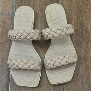 Braided Beige/ Tan/ Nude flat Sandals Dolce Vita Sz 8